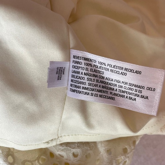 A New Day Cream Eyelet Peplum Camisole Top Smocked Back NWT Small - Picture 8 of 8